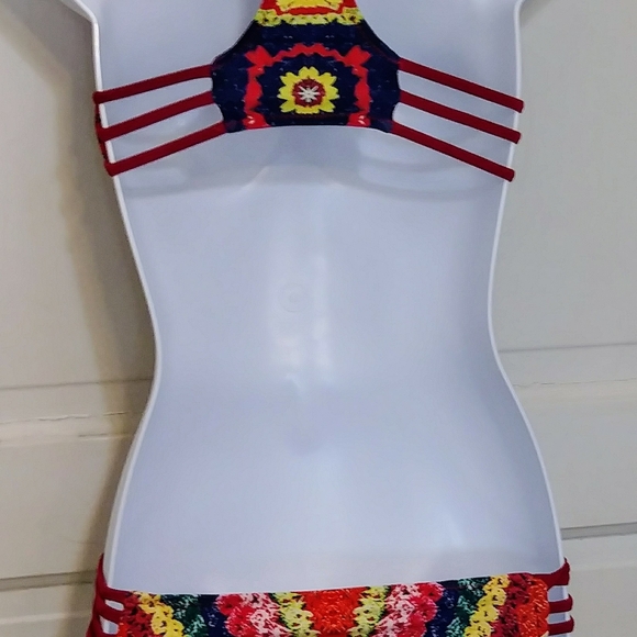 🌺BUNDLE ONLY🌺 Red and Yellow Sleeveless Cut Out Bodysuit - Picture 7 of 10